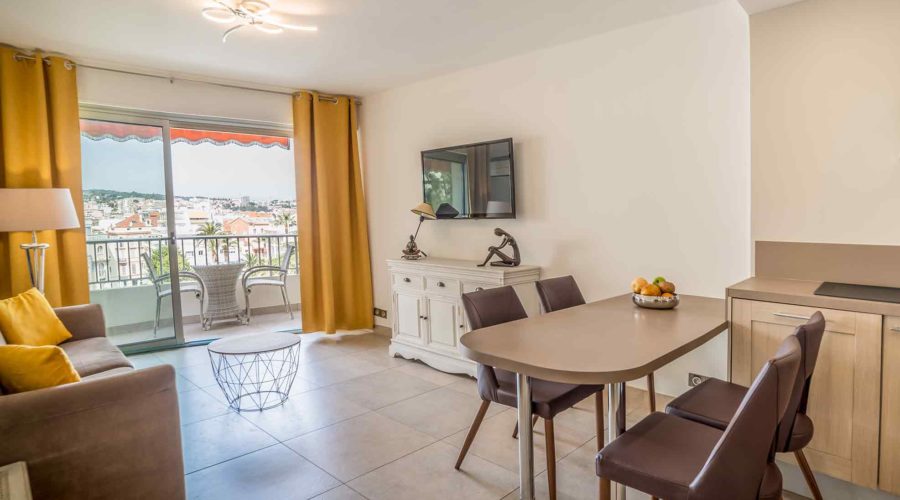 Vous recherchez un photographe immobilier dans les Alpes Maritimes ? Real estate photographer Cannes - Nice - Mandelieu.
